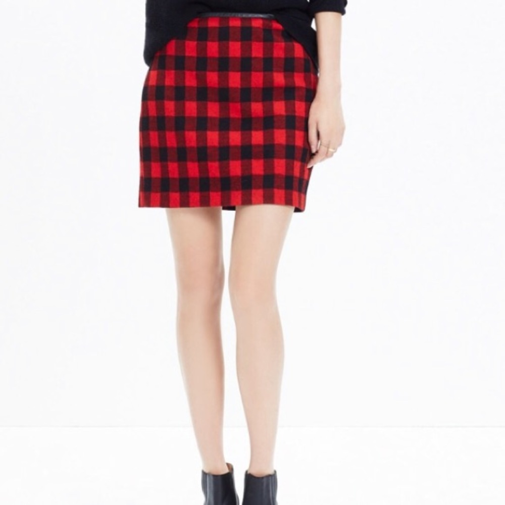 Vineyard Vines size 10 buffalo plaid mini skirt - Picture 2 of 8
